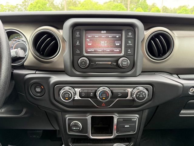 Used 2018 Jeep Wrangler Unlimited Sport AWD/4WD image 18