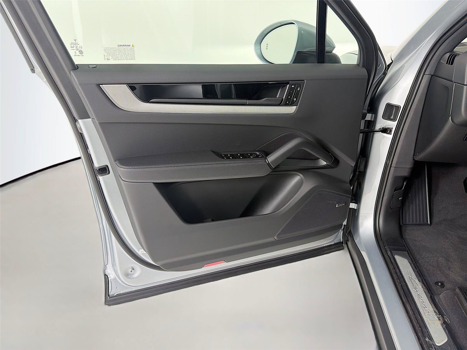 New 2026 Porsche Cayenne AWD/4WD image 6