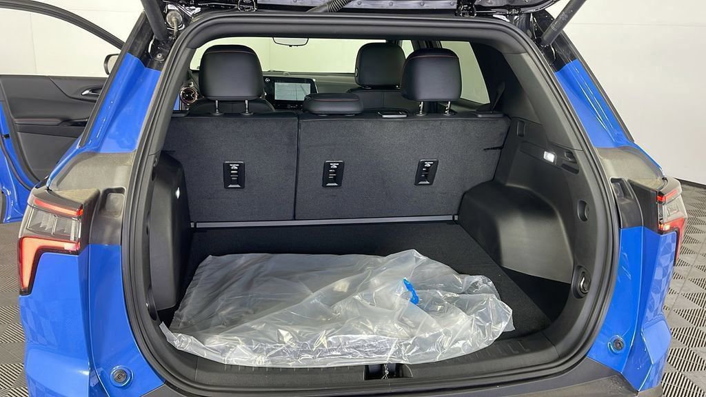 New 2025 Chevrolet Equinox RS w/ Safety and Technology Package image 34