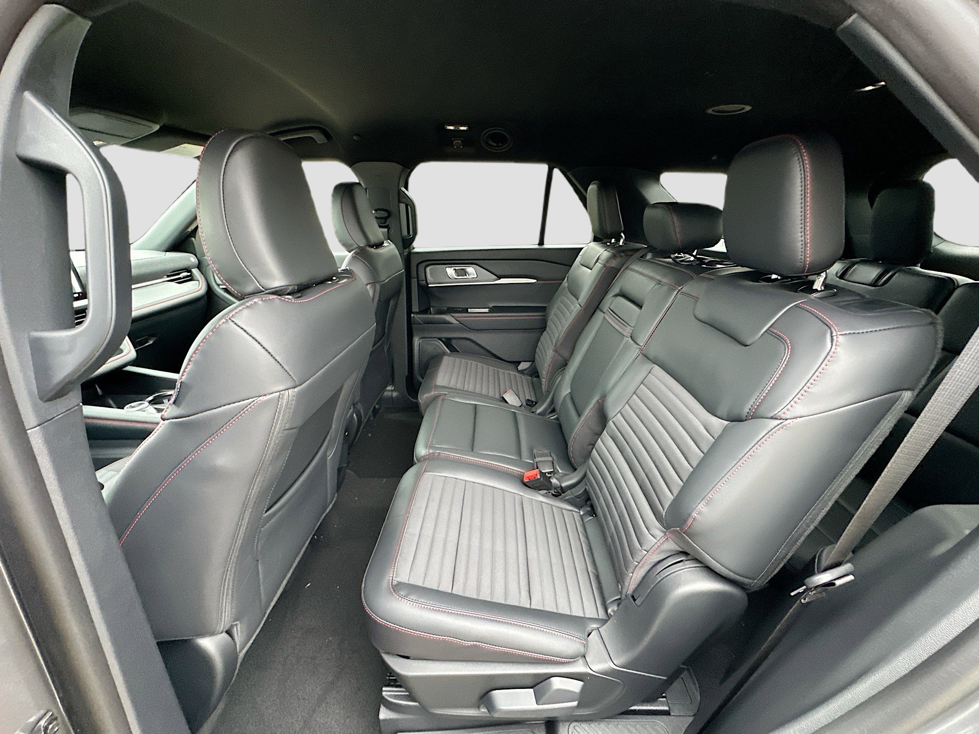 New 2026 Ford Explorer ST-Line image 17