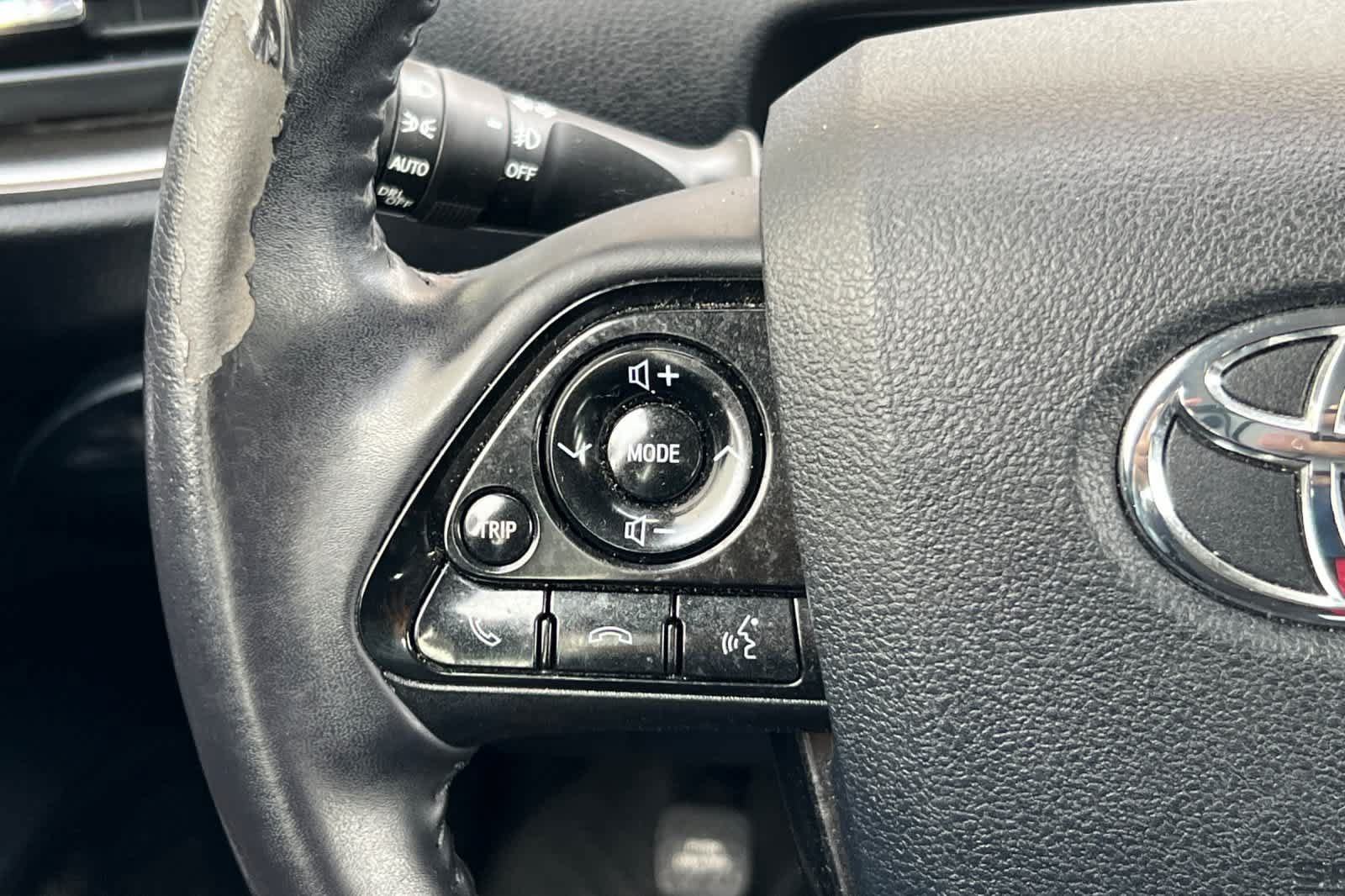 Certified 2022 Toyota Prius Prime Limited FWD image 27