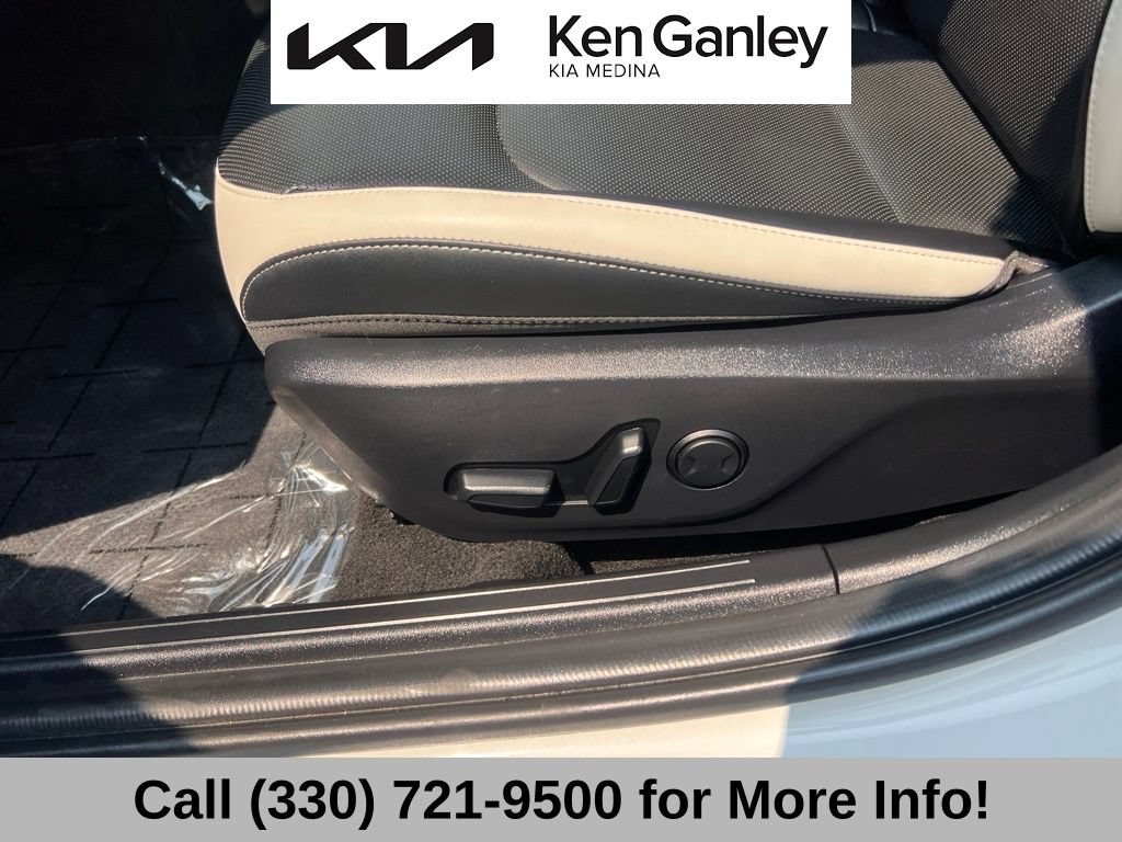 Certified 2025 Kia K4 GT-Line Turbo FWD image 26
