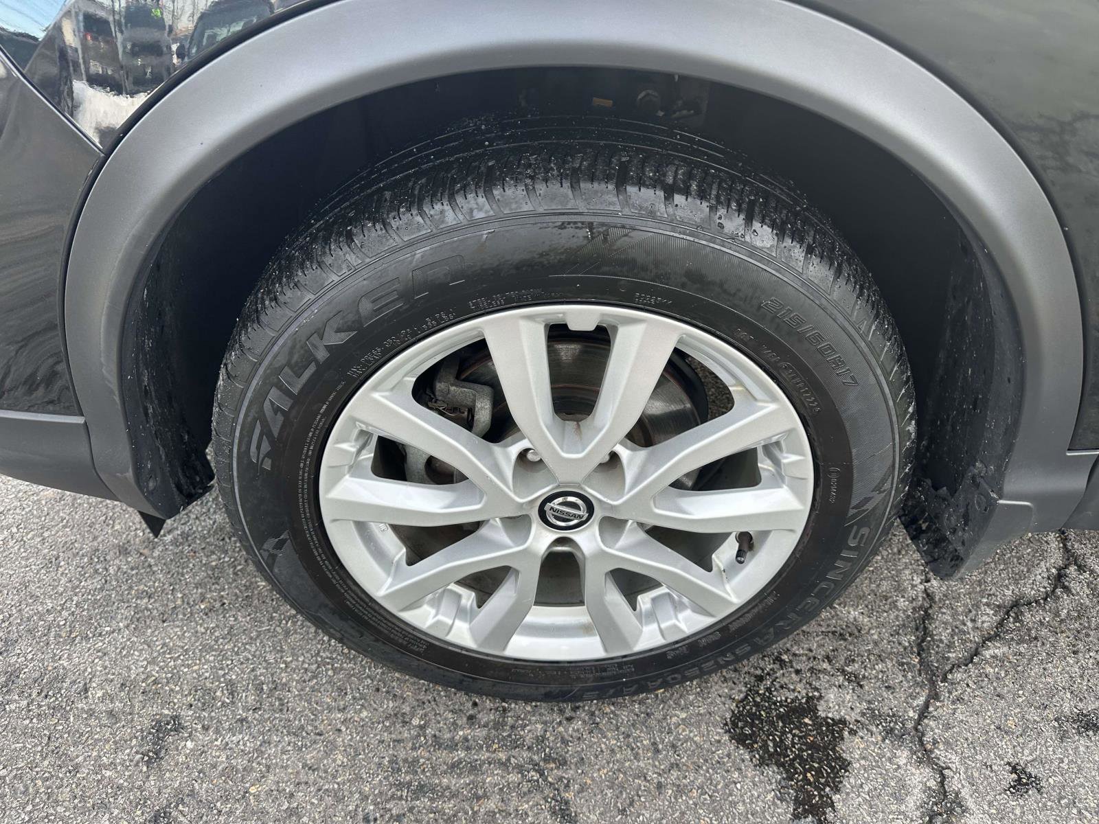 Used 2022 Nissan Rogue Sport SV image 7