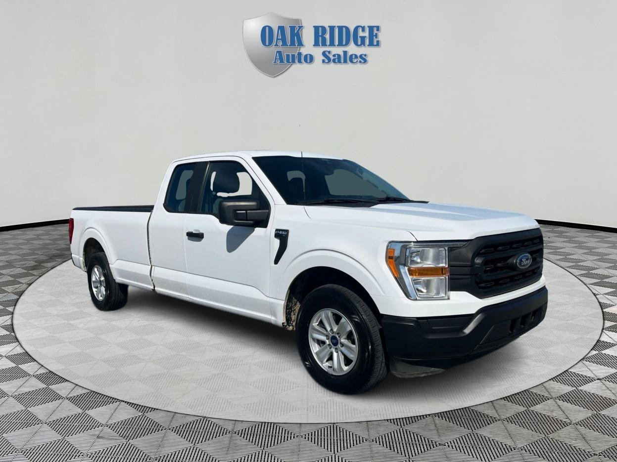 Used 2022 Ford F150 XL w/ Equipment Group 101A High RWD image 3