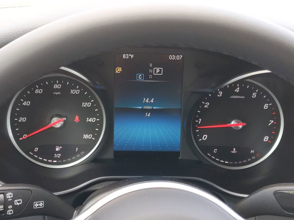 Used 2021 Mercedes-Benz GLC 300 image 24