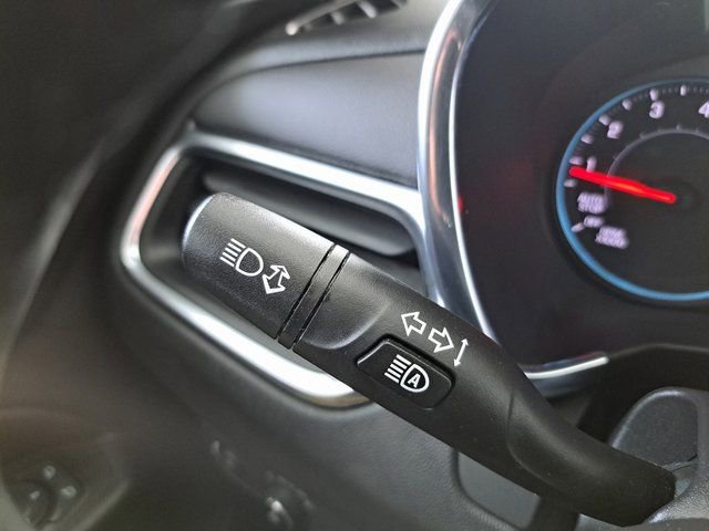 Used 2023 Chevrolet Equinox LT image 23