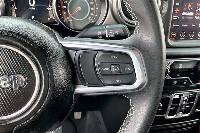 Used 2023 Jeep Gladiator Overland AWD/4WD image 11