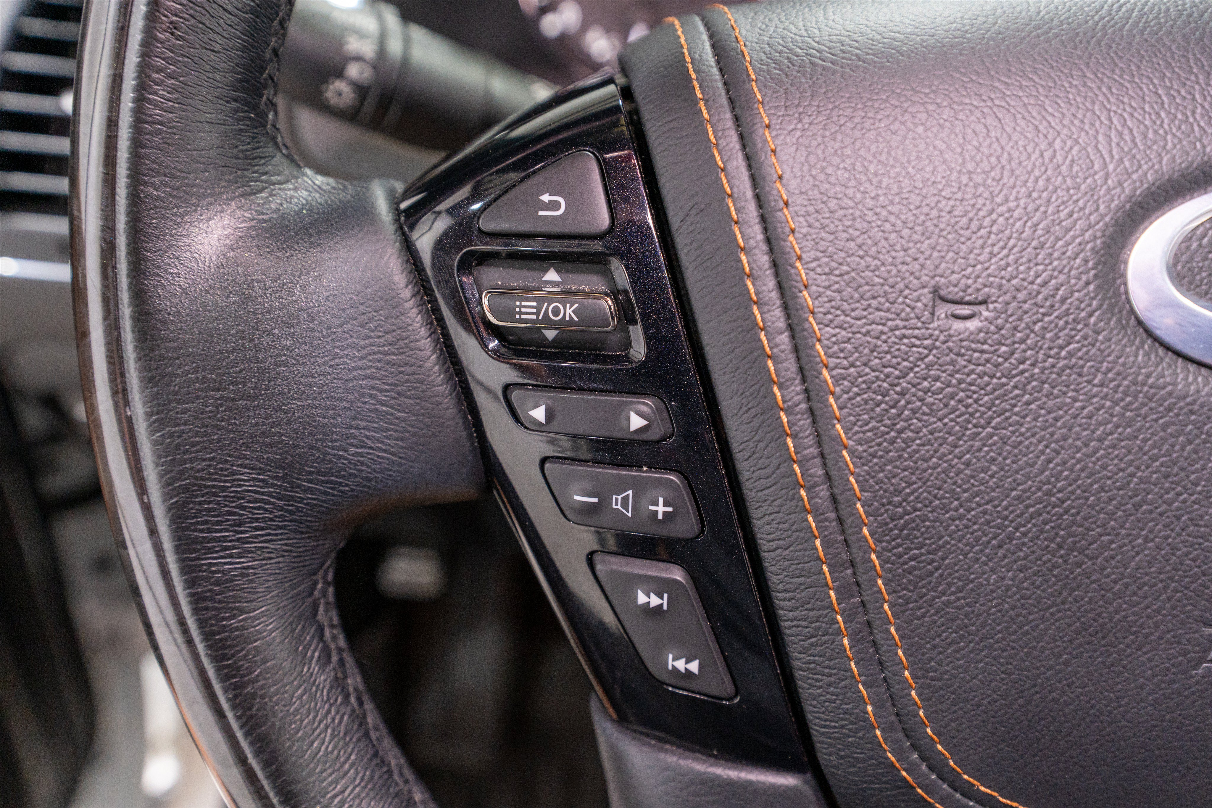 Used 2024 INFINITI QX80 Sensory AWD/4WD image 29