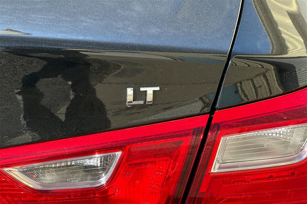 Used 2023 Chevrolet Malibu LT image 25