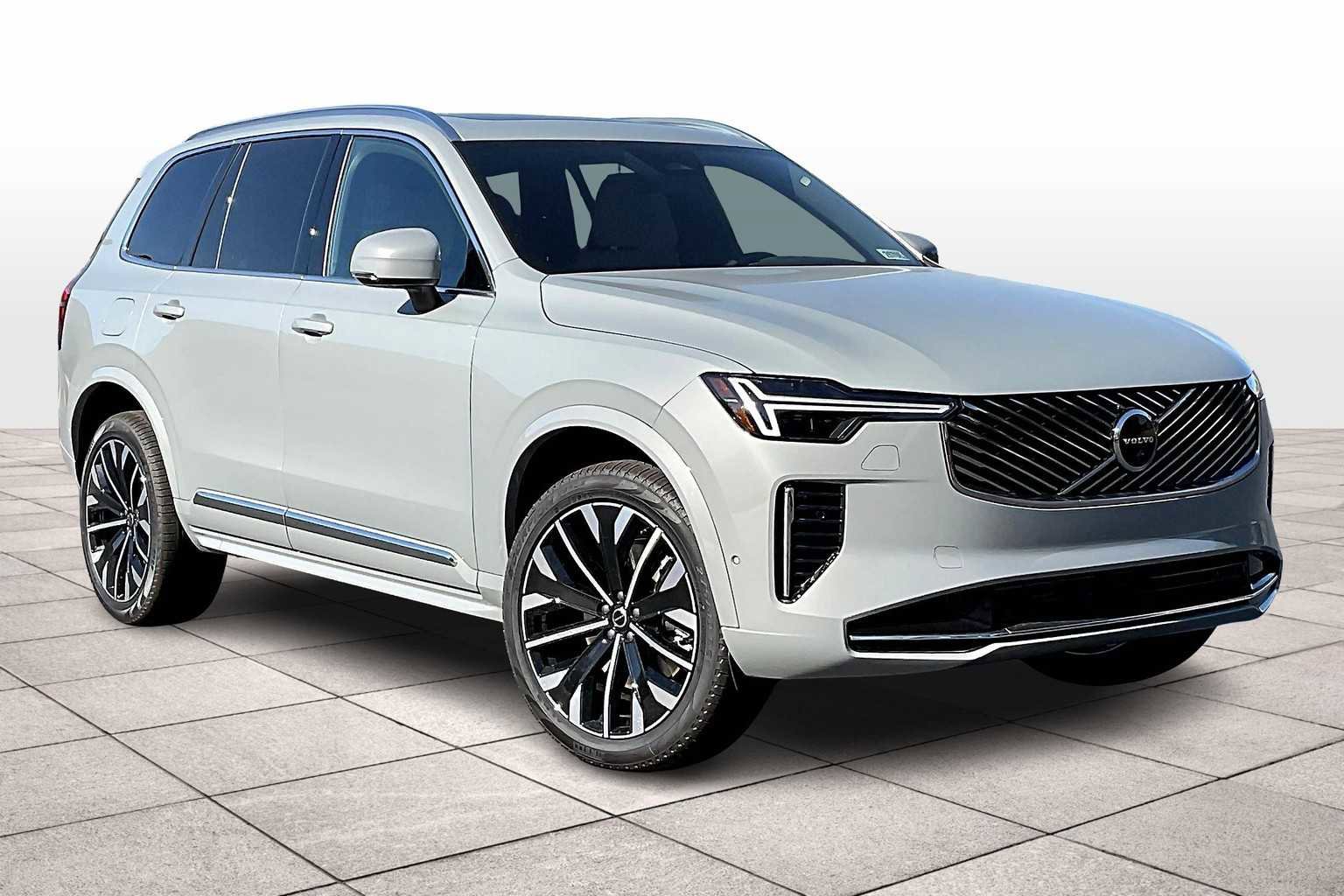 New 2026 Volvo XC90 T8 Plus image 2