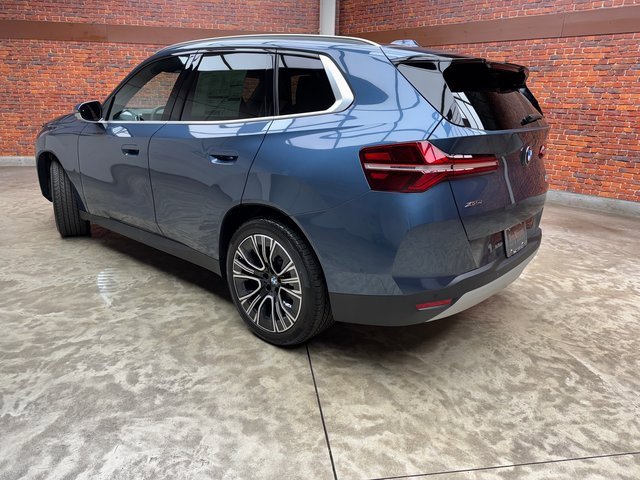 Used 2026 BMW X3 xDrive30 w/ Premium Package image 3