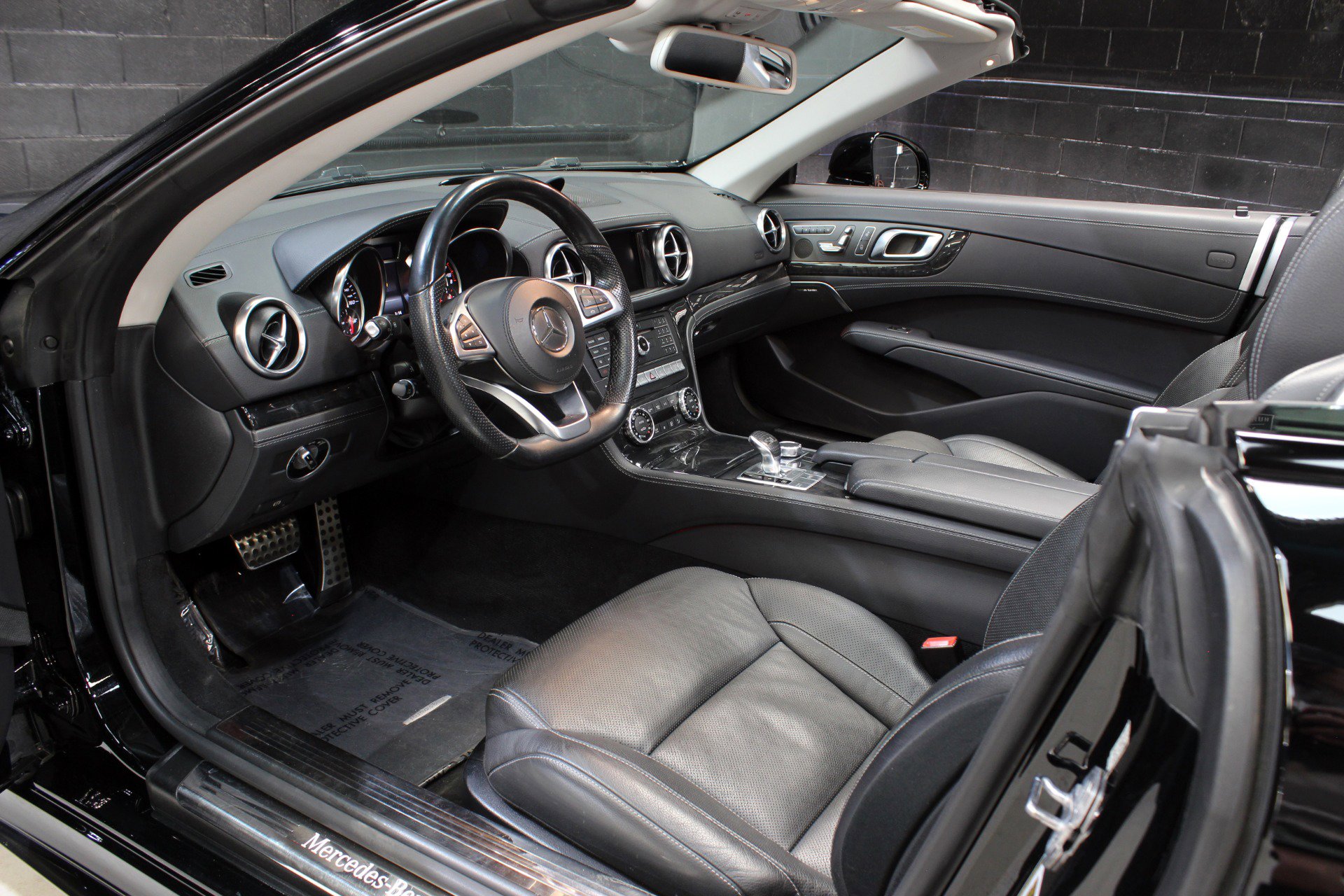 Used 2020 Mercedes-Benz SL 450 image 34