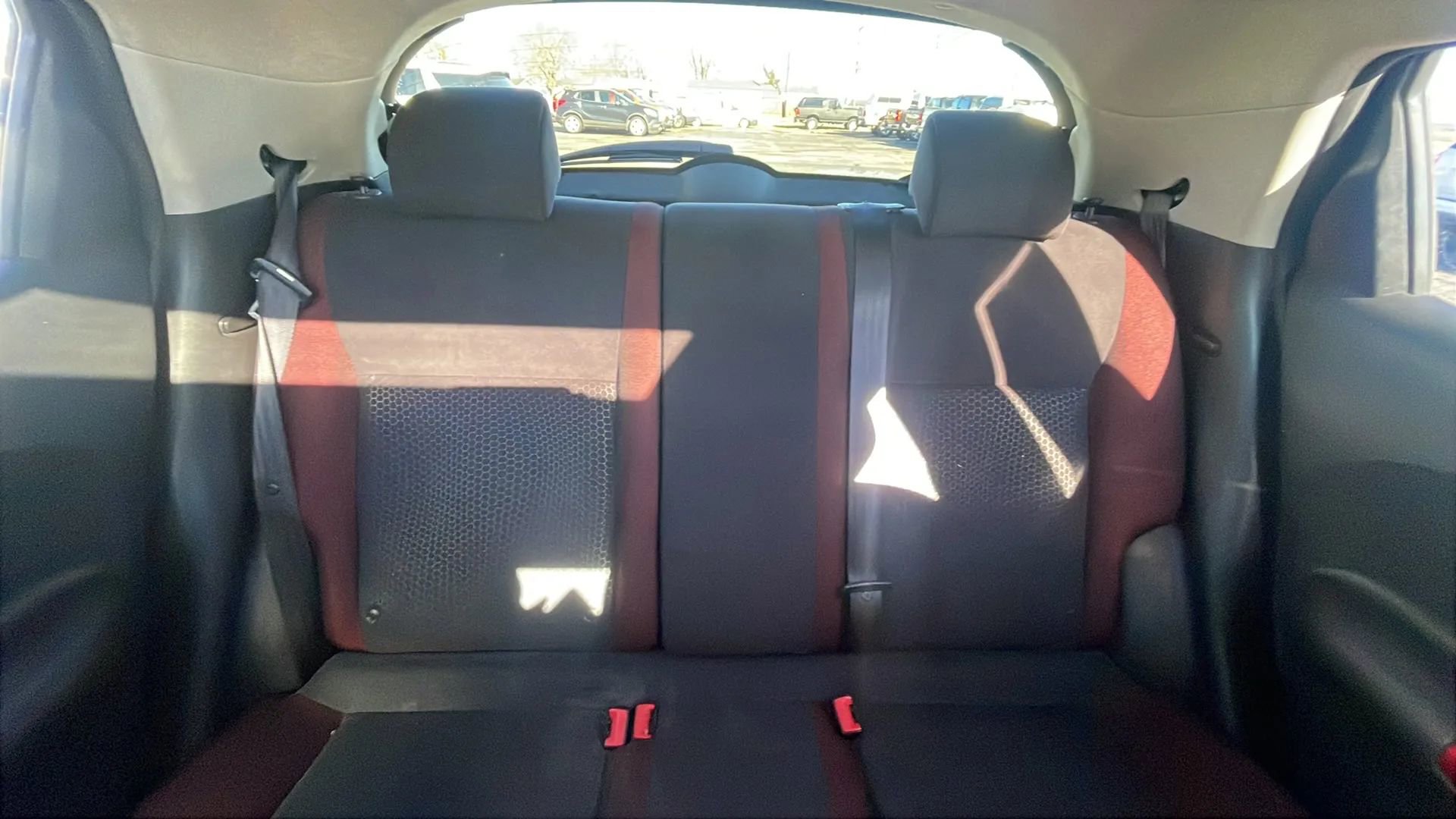 Used 2014 Nissan Juke SV image 13