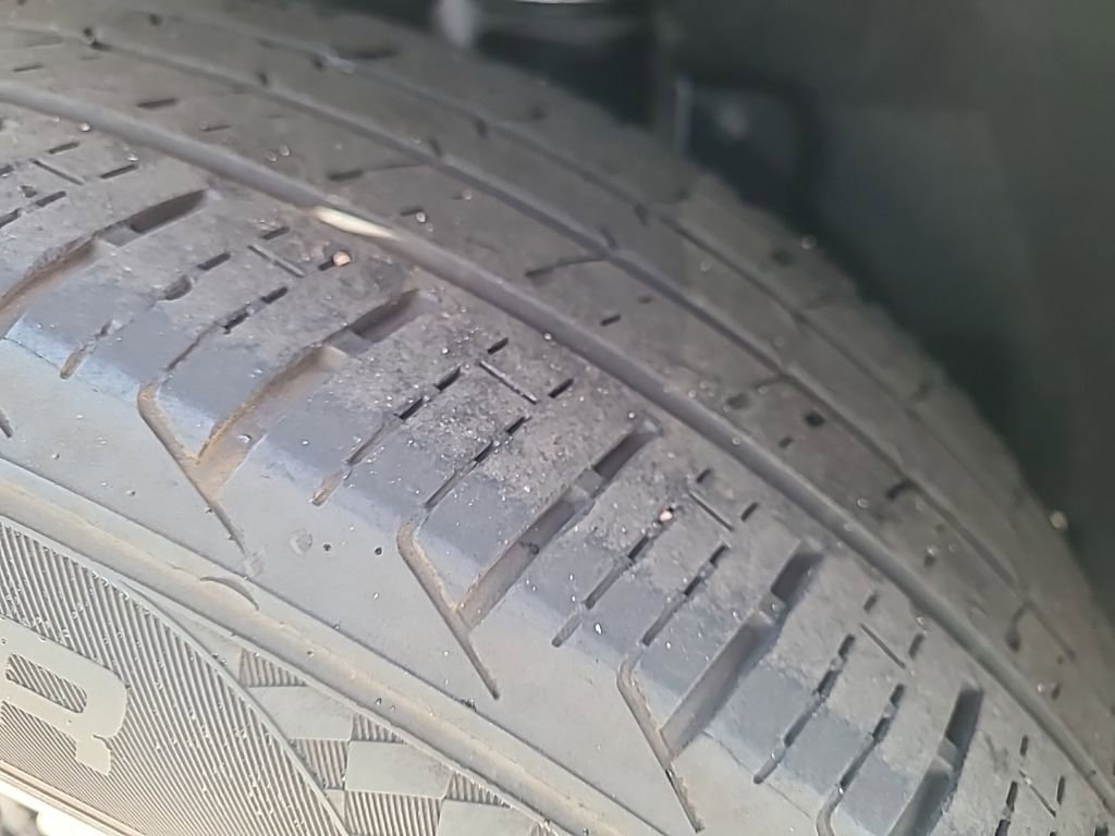 Used 2020 GMC Terrain SLE image 9