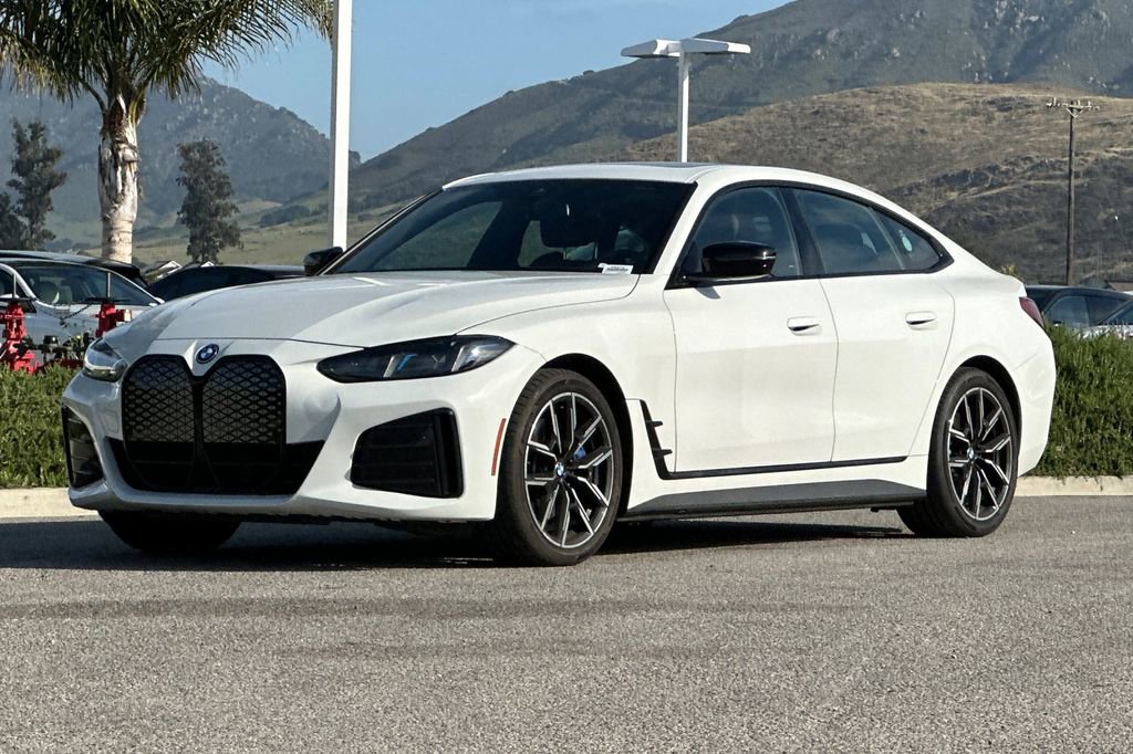 Used 2025 BMW i4 eDrive40 w/ M Sport Package image 7