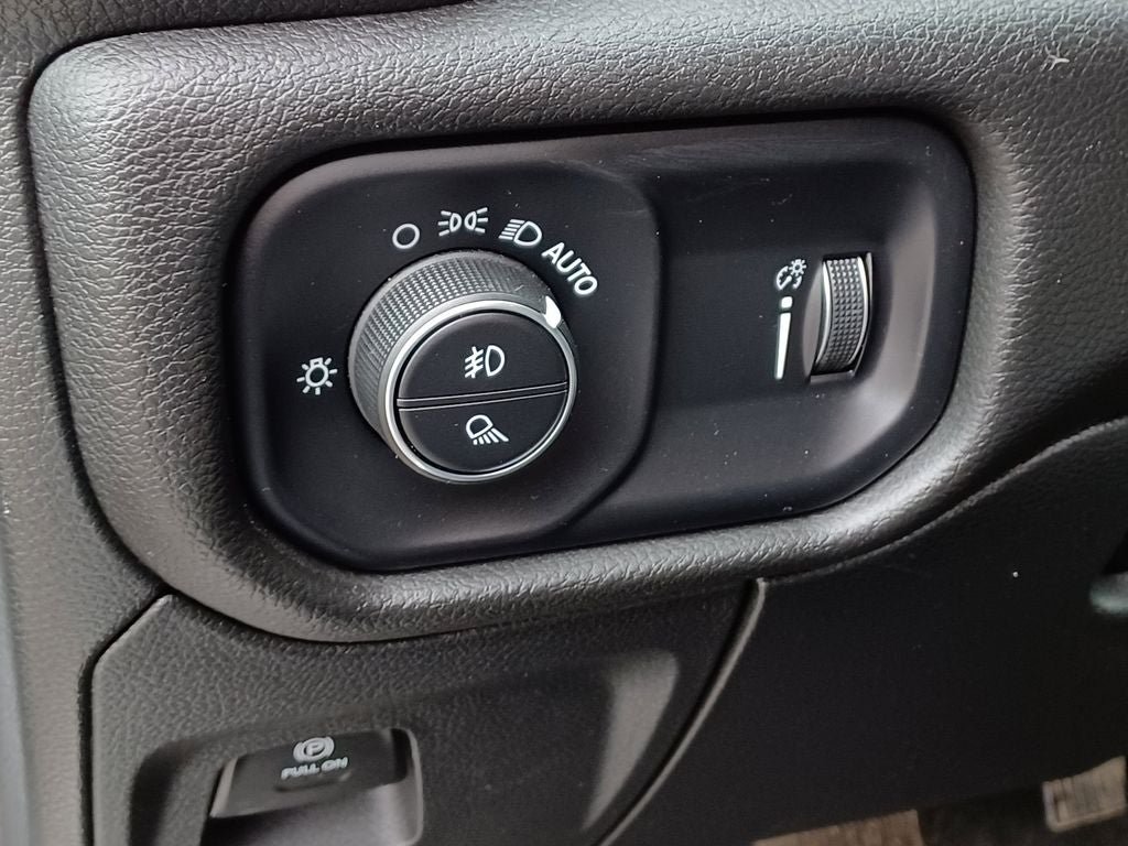 Used 2023 RAM 1500 Big Horn AWD/4WD image 13