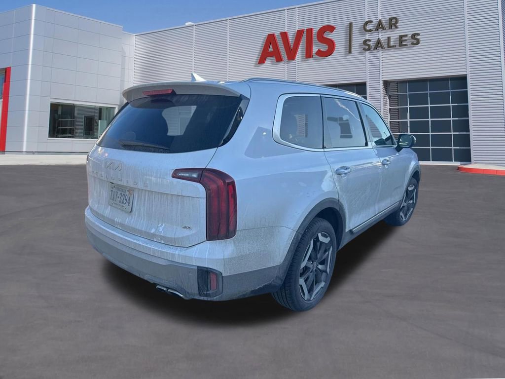 Used 2025 Kia Telluride S image 3