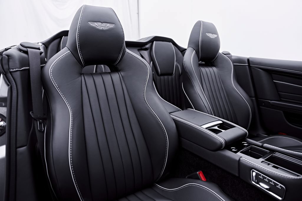 Used 2016 Aston Martin DB9 GT RWD image 57