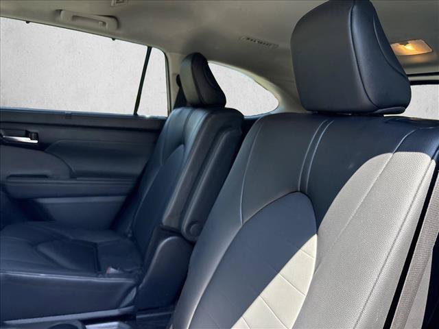 Certified 2026 Toyota Highlander XLE AWD/4WD image 24