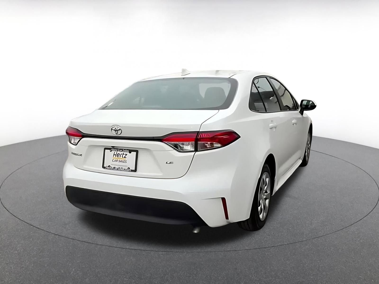 Used 2025 Toyota Corolla LE image 14