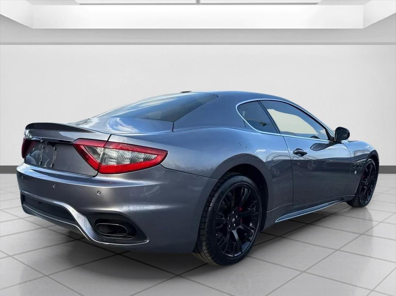 Used 2018 Maserati GranTurismo Sport image 9