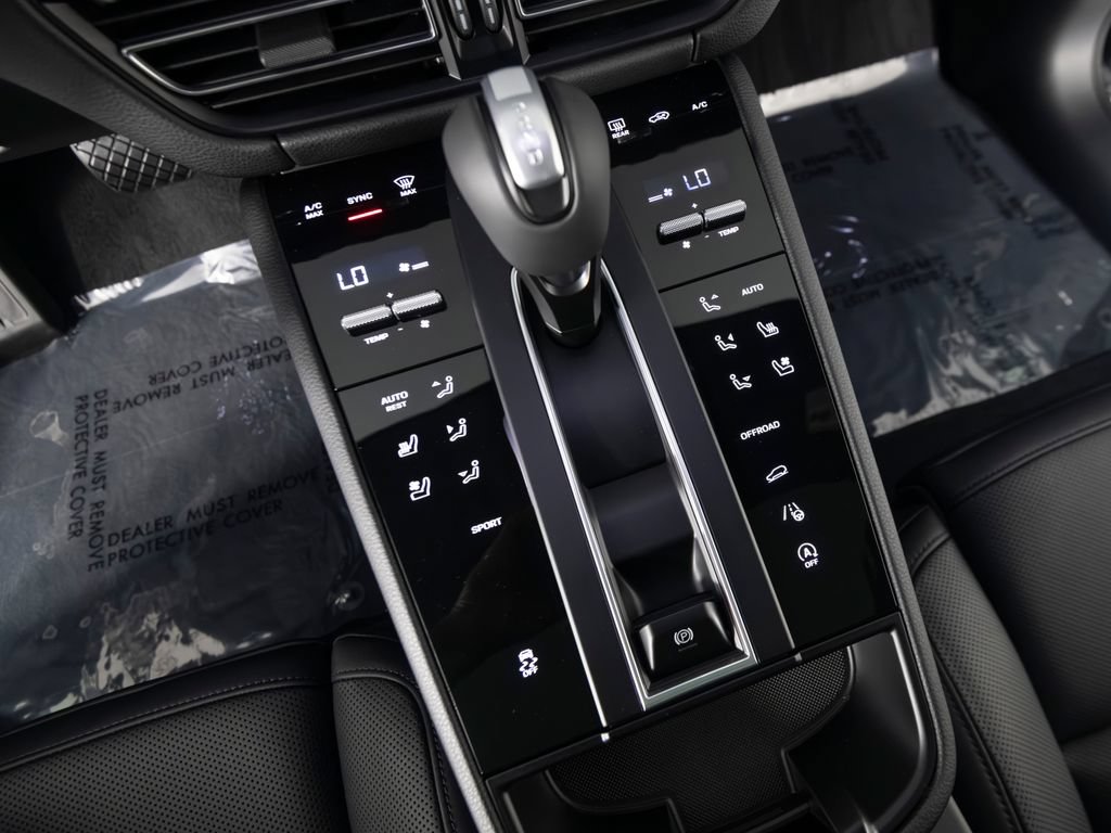 New 2026 Porsche Macan AWD/4WD image 29