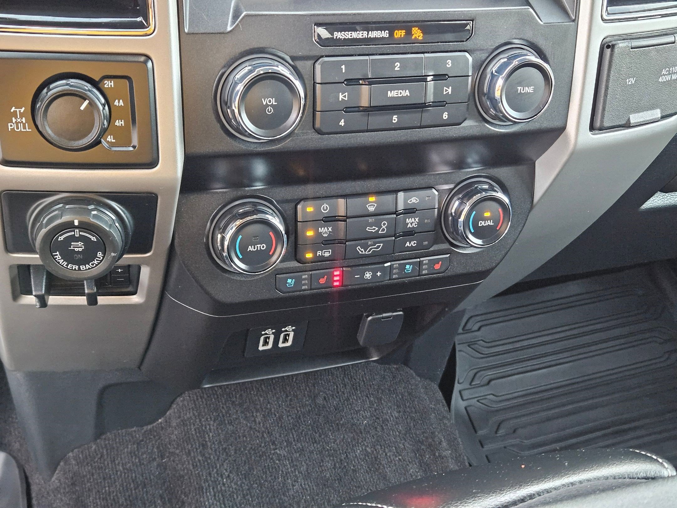 Used 2020 Ford F150 Lariat w/ Equipment Group 501A Mid image 26