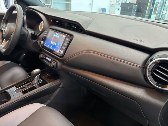 Used 2023 Nissan Kicks SR w/ SR Premium Package image 30