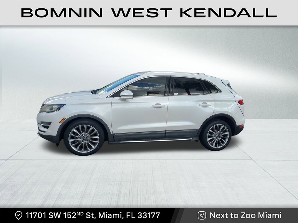 Used 2017 Lincoln MKC Reserve image 4