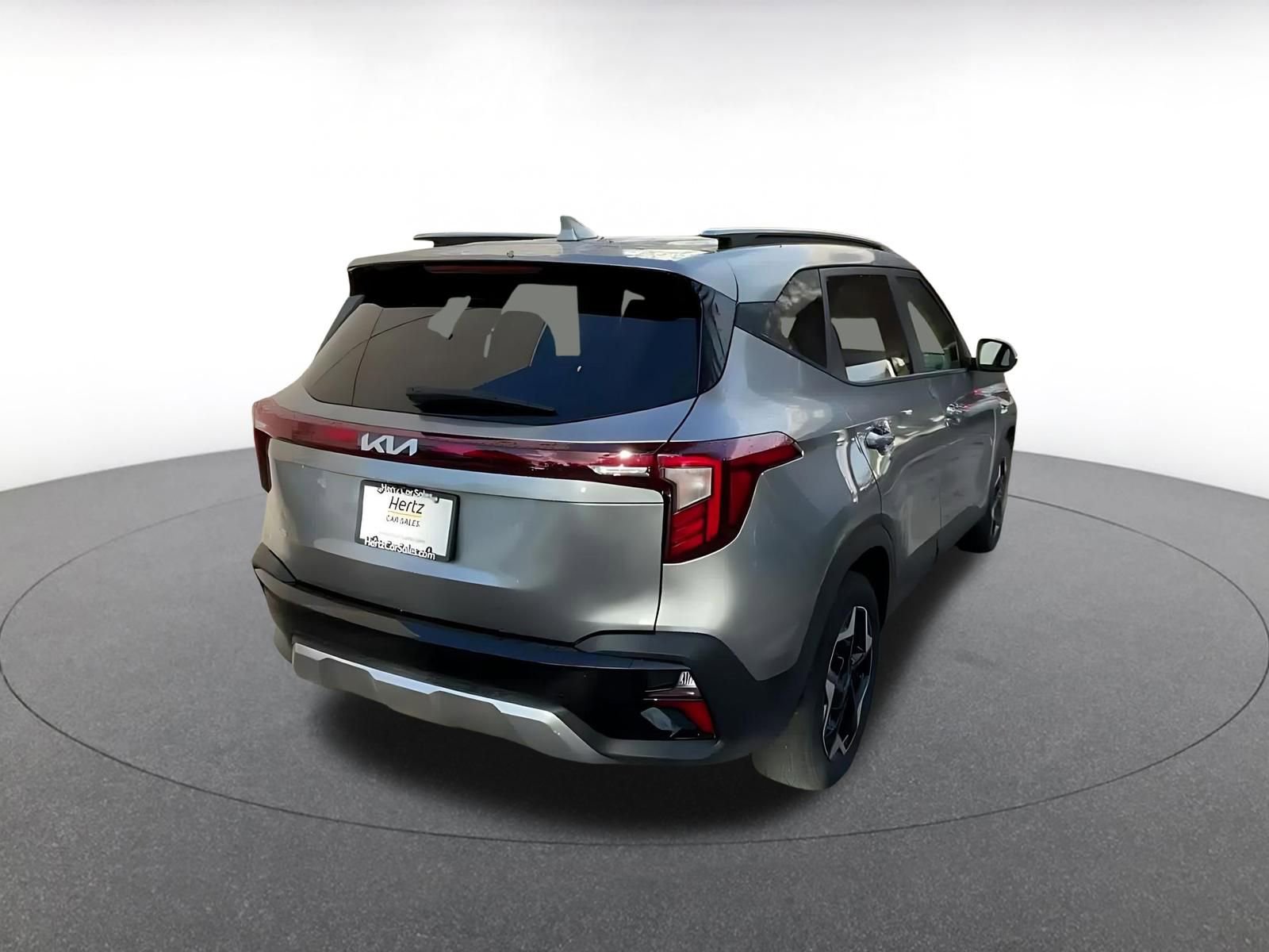 Used 2025 Kia Seltos S FWD image 14