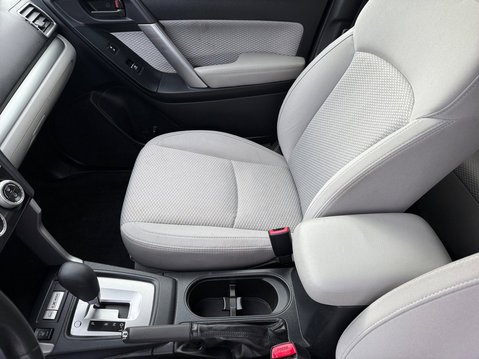 Used 2017 Subaru Forester 2.5i Premium image 14