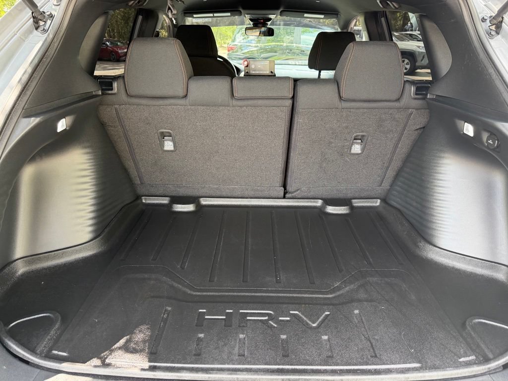 Certified 2025 Honda HR-V Sport image 7