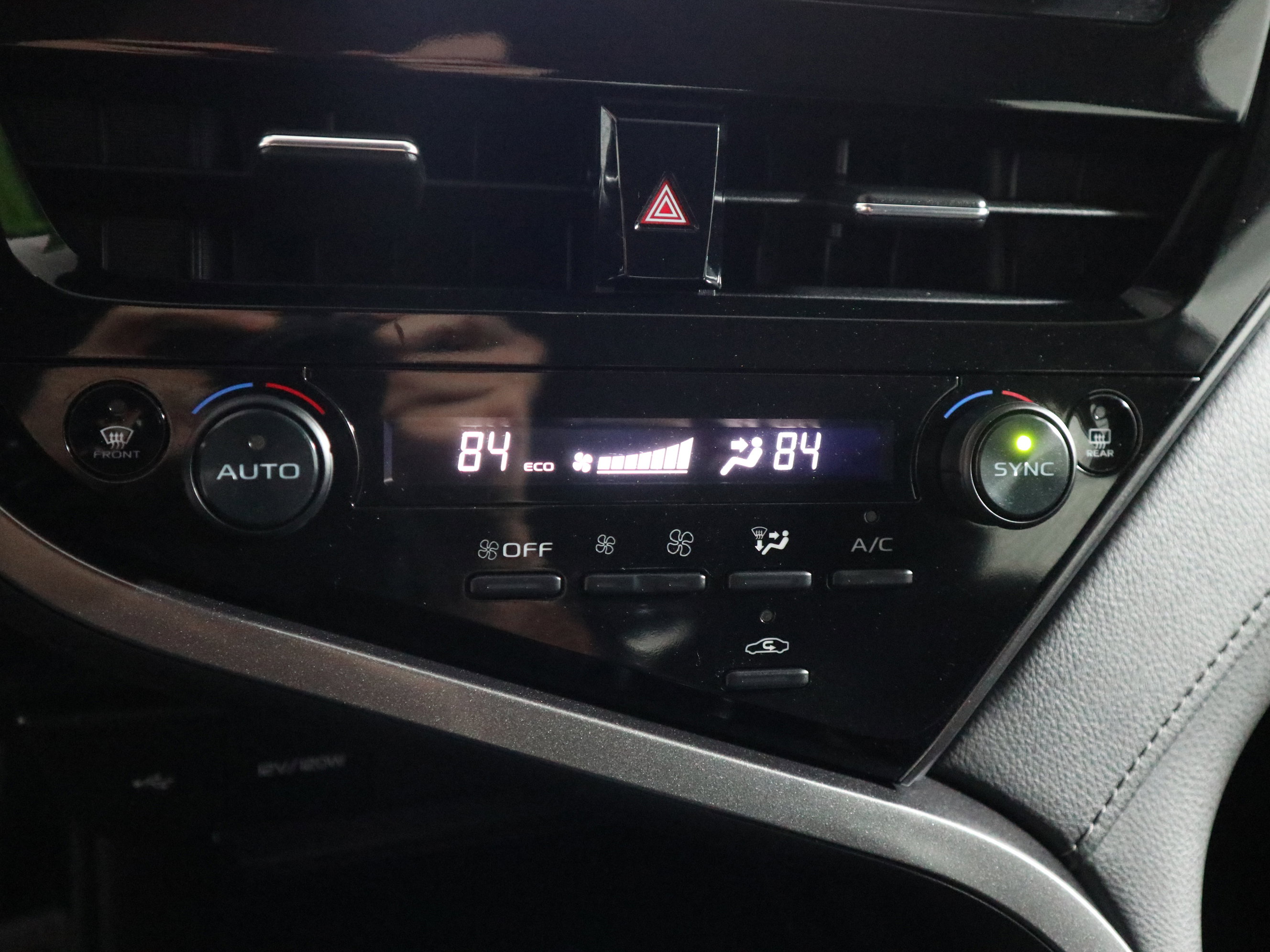 Used 2024 Toyota Camry LE image 31