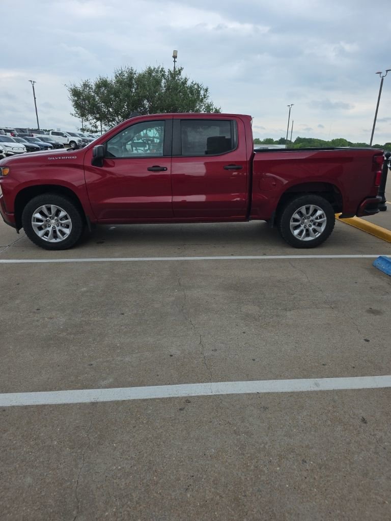 Used 2021 Chevrolet Silverado 1500 Custom RWD image 2