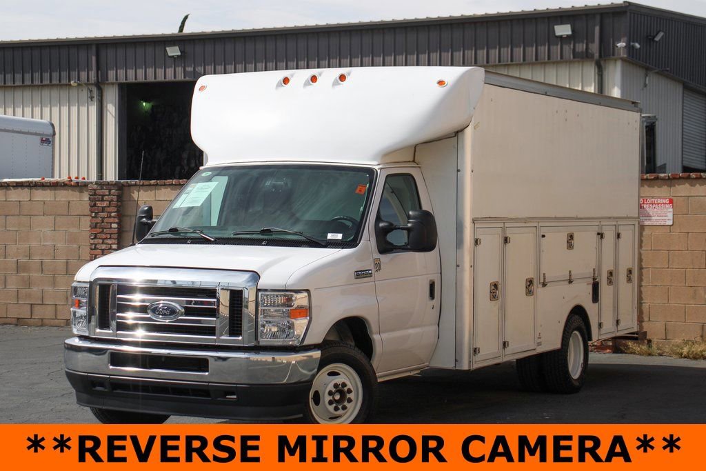 Used 2023 Ford E-450 and Econoline 450 Super Duty w/ Power Windows & Locks Group RWD image 4
