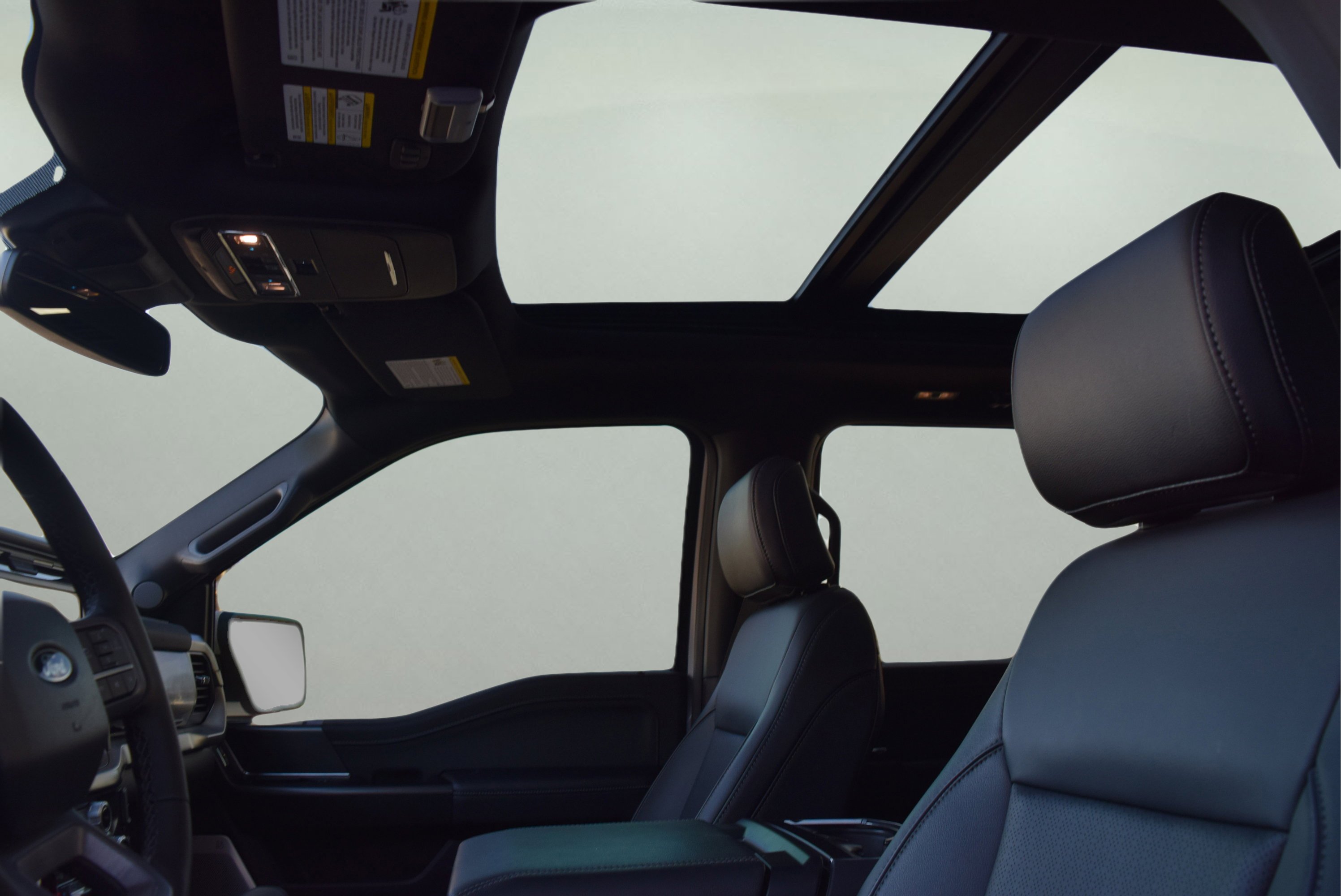 Used 2025 Ford F150 Lariat w/ Equipment Group 502A High image 13