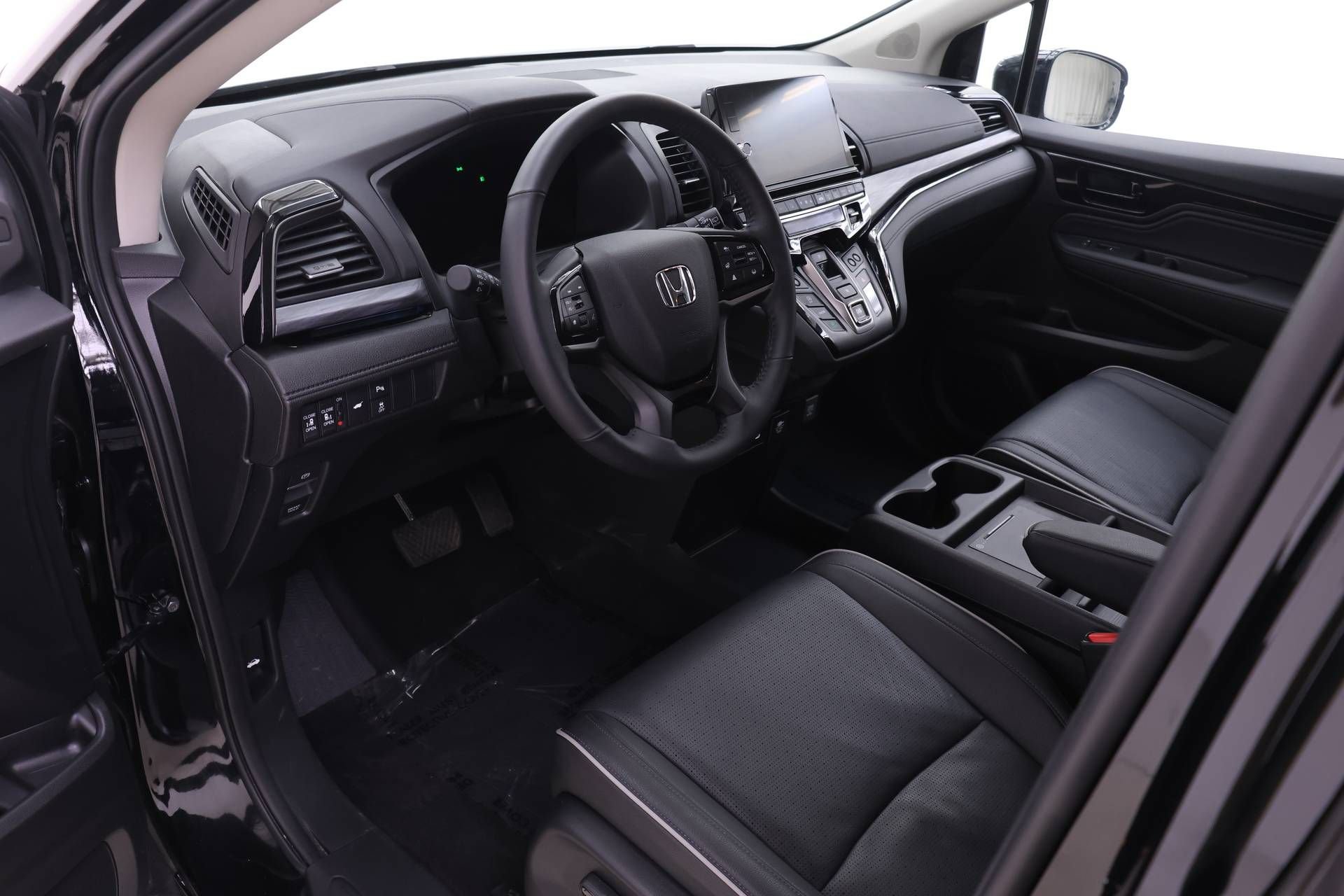 Certified 2026 Honda Odyssey Elite image 3