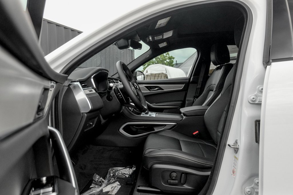 New 2026 Jaguar F-PACE R-Dynamic S image 10