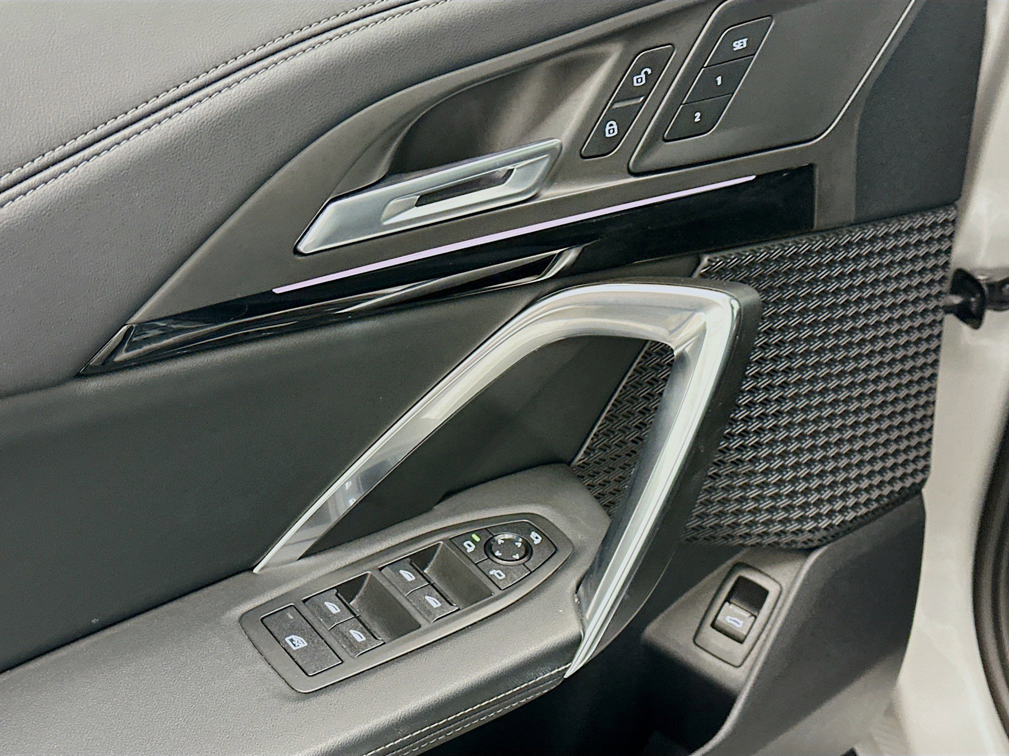 Used 2025 BMW X1 xDrive28i image 15