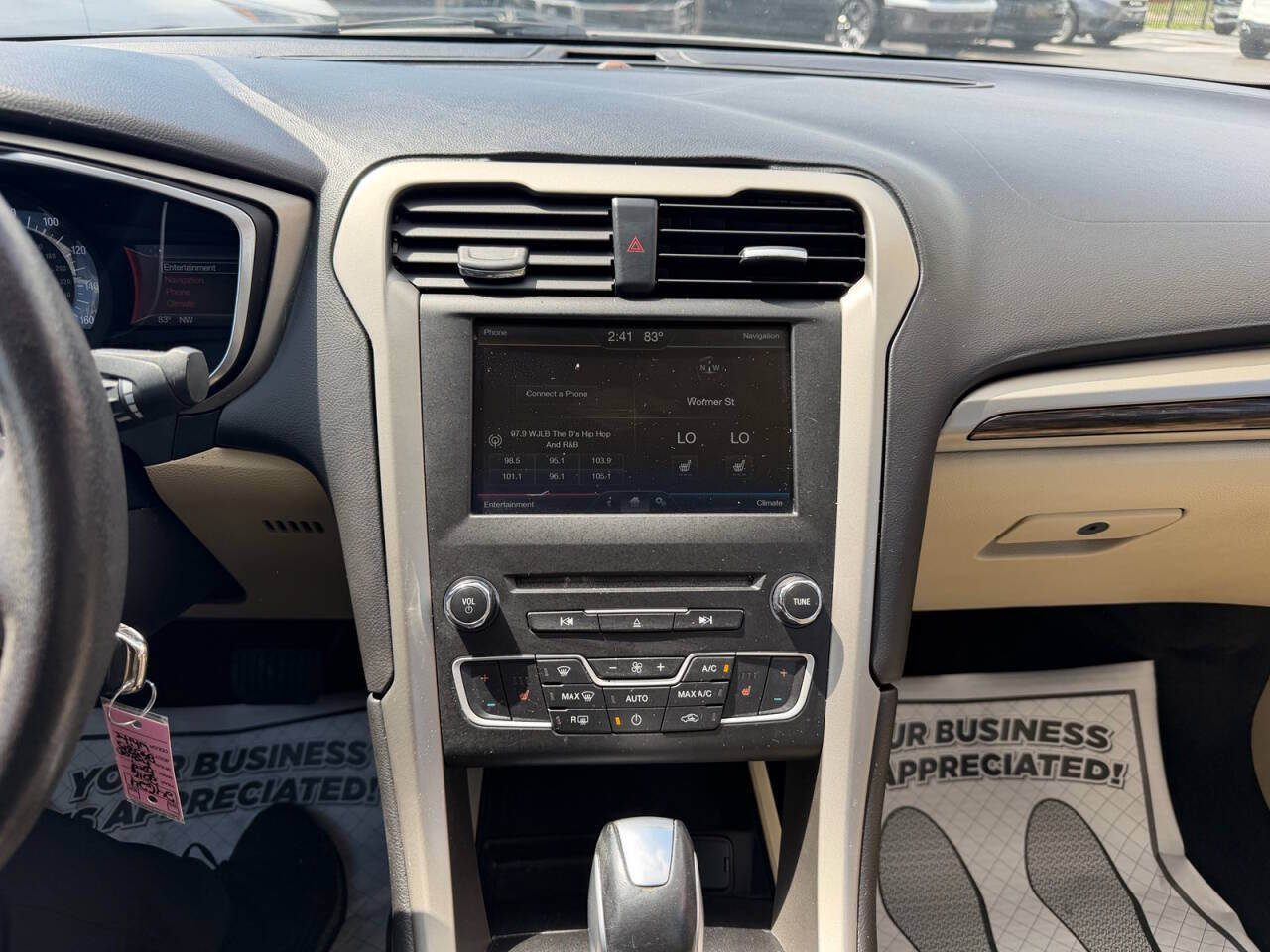 Used 2016 Ford Fusion SE w/ Equipment Group 202A FWD image 14