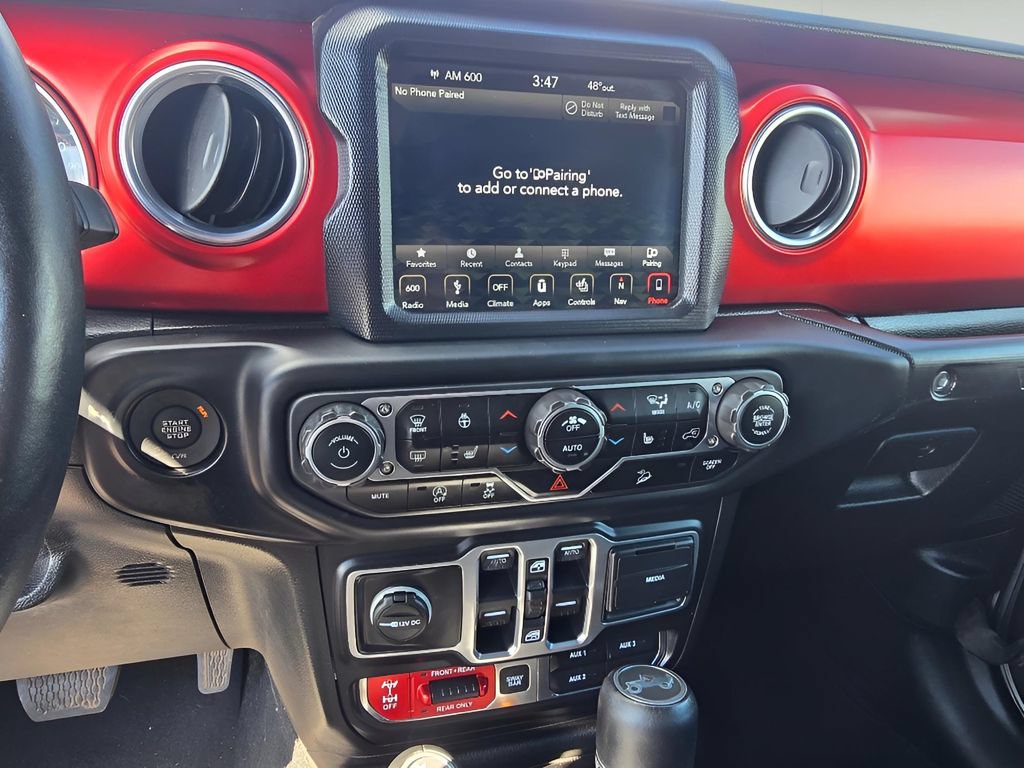 Used 2018 Jeep Wrangler Unlimited Rubicon w/ Dual Top Group AWD/4WD image 18