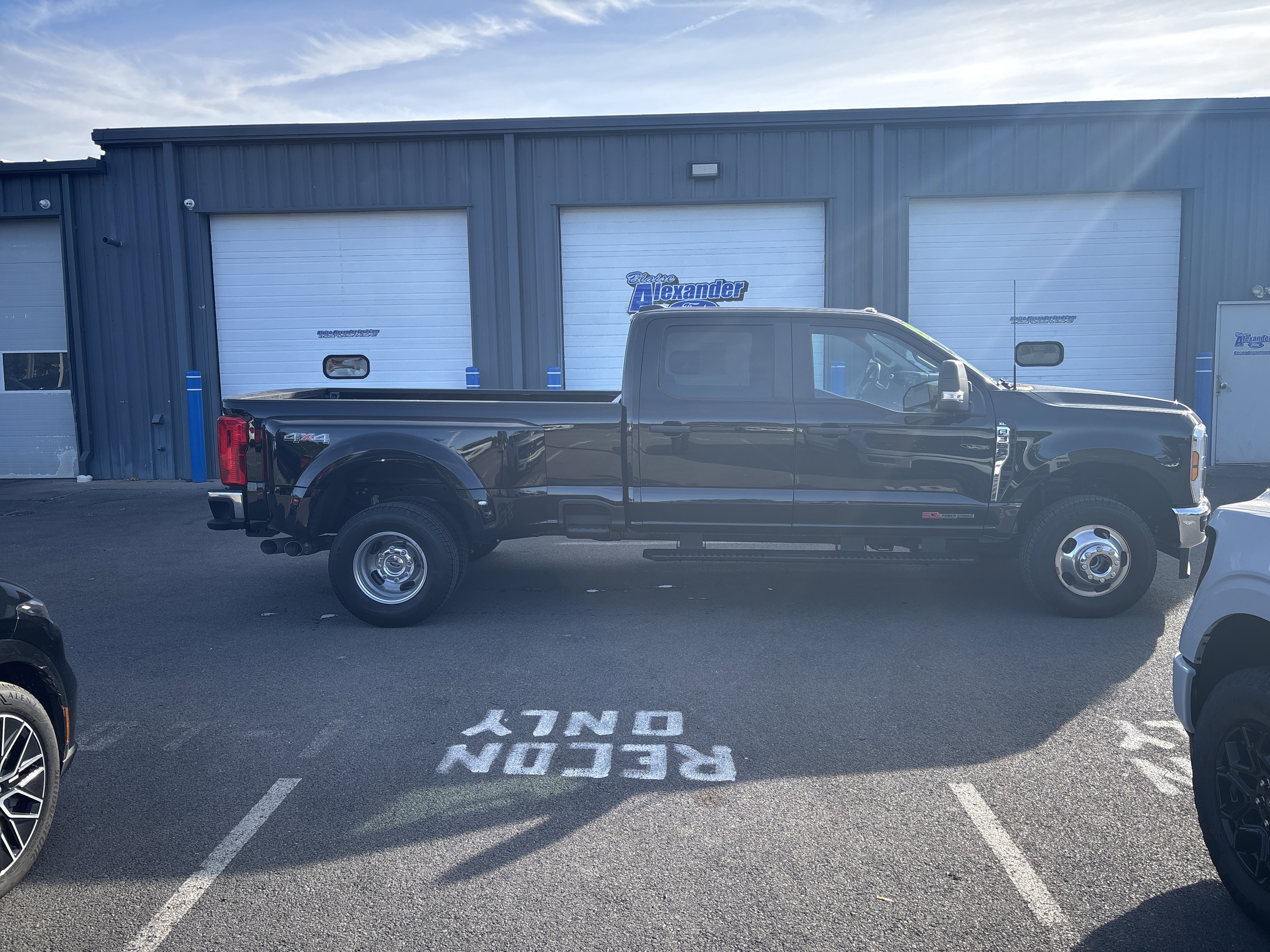 Used 2025 Ford F350 XL w/ XL Chrome Package image 2