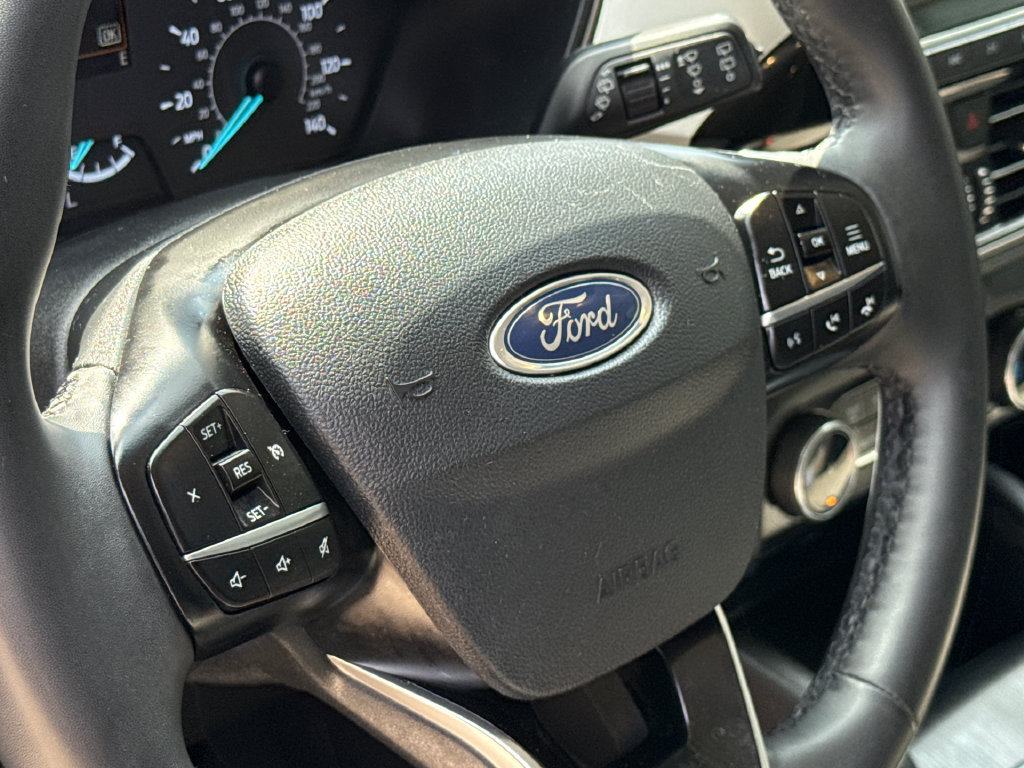 Used 2022 Ford Escape SE w/ SE Sport Appearance Package FWD image 29