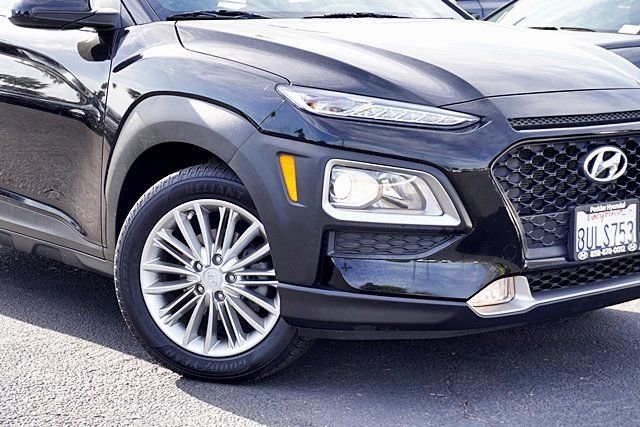 Used 2021 Hyundai Kona SEL Plus w/ Cargo Package FWD image 4