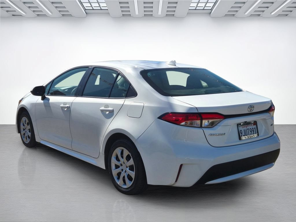 Used 2022 Toyota Corolla LE FWD image 6