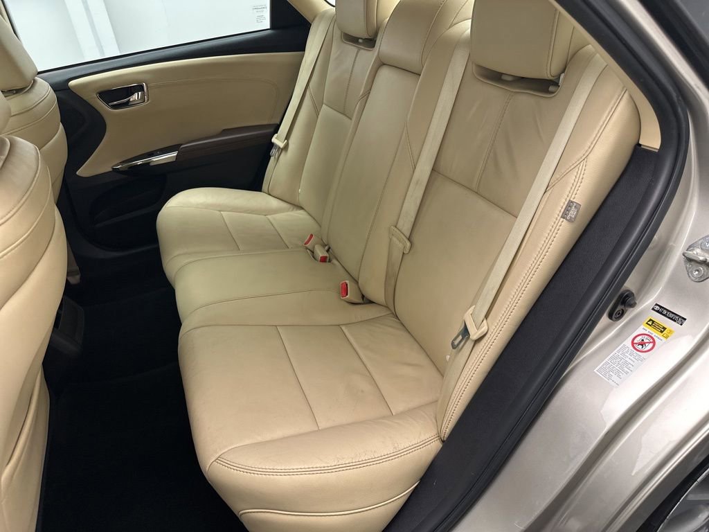 Used 2015 Toyota Avalon XLE Touring FWD image 9