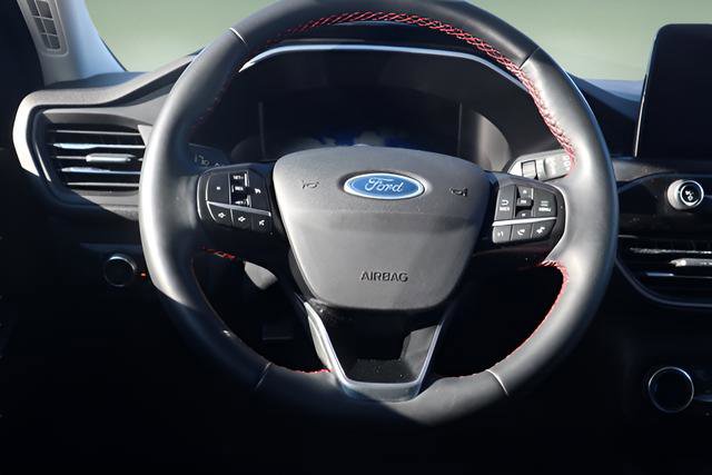 Used 2021 Ford Escape SEL w/ SEL Stealth AWD Package image 10