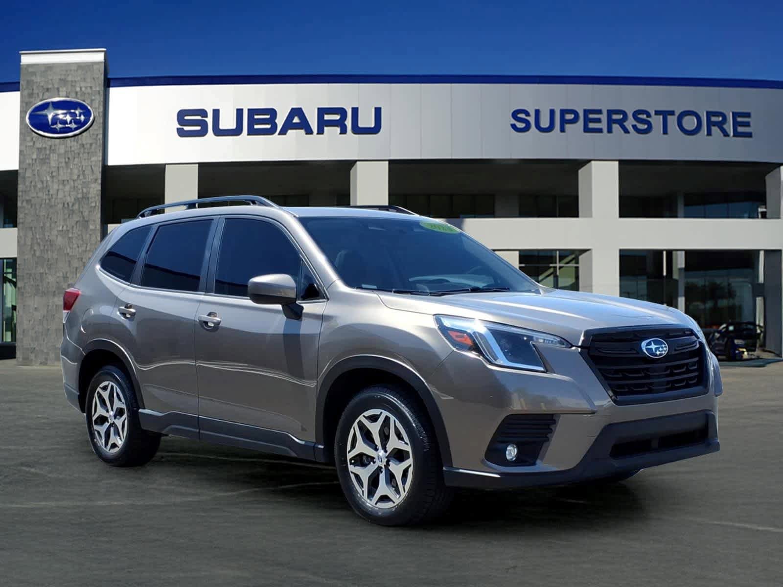 Certified 2024 Subaru Forester Premium AWD/4WD image 1