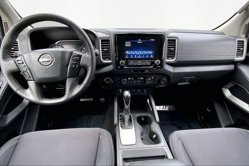 Used 2024 Nissan Frontier SV w/ SV Convenience Package image 7