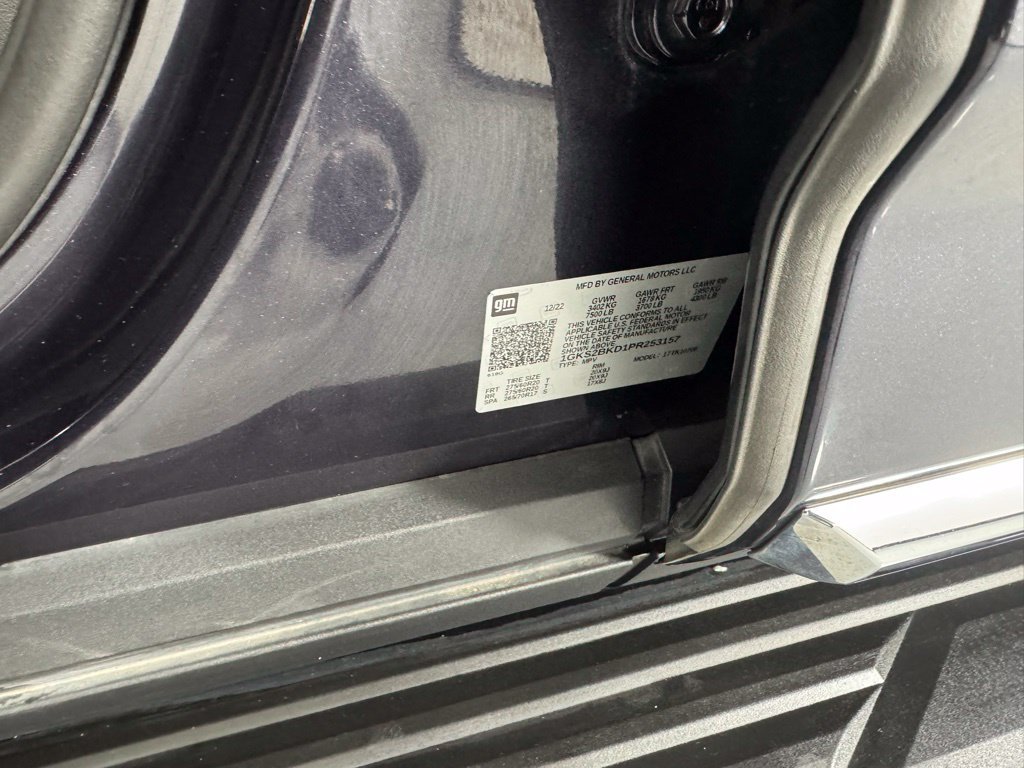 Used 2023 GMC Yukon SLT AWD/4WD image 28